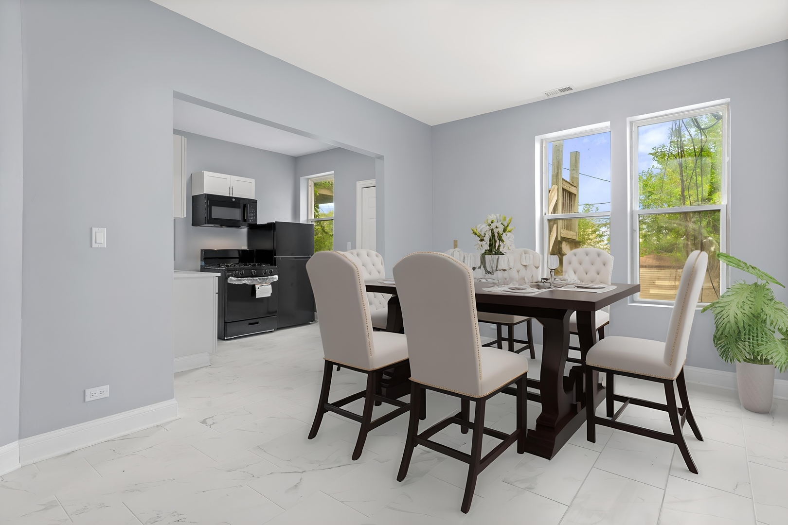 4718 W MONROE Street