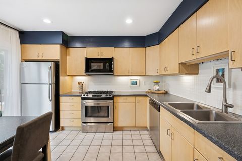 Tiny photo for 245 Stone Manor Circle, Batavia, IL 60510 (MLS # 12501809)