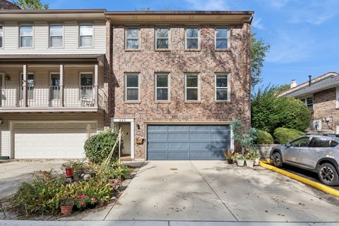 245 Stone Manor Circle Batavia IL 60510