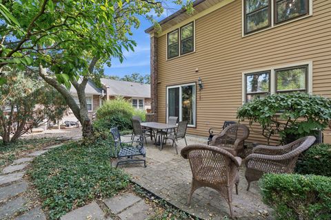 Tiny photo for 245 Stone Manor Circle, Batavia, IL 60510 (MLS # 12501809)
