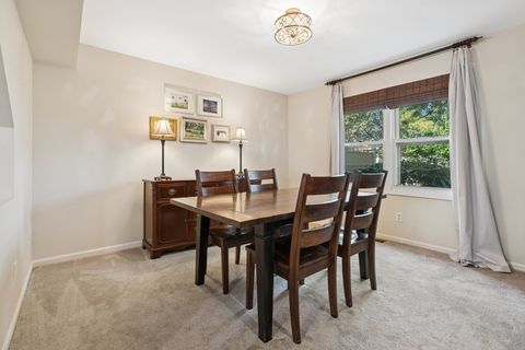 Tiny photo for 245 Stone Manor Circle, Batavia, IL 60510 (MLS # 12501809)