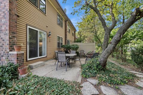 Tiny photo for 245 Stone Manor Circle, Batavia, IL 60510 (MLS # 12501809)