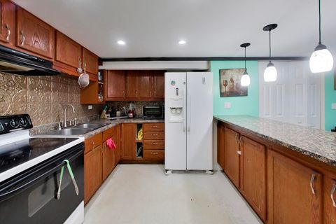 Tiny photo for 458 W Alma Street, Elmhurst, IL 60126 (MLS # 12616032)
