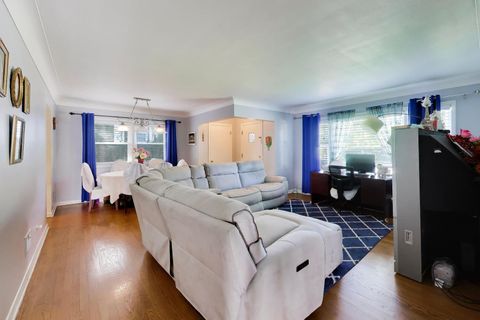 Tiny photo for 458 W Alma Street, Elmhurst, IL 60126 (MLS # 12616032)