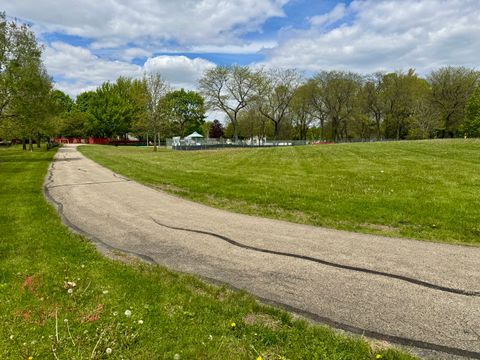 Tiny photo for 72 Julie Lane, Vernon Hills, IL 60061 (MLS # 12641324)