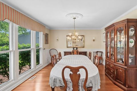 Tiny photo for 72 Julie Lane, Vernon Hills, IL 60061 (MLS # 12641324)