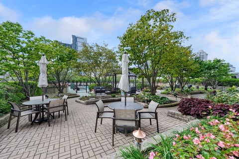 Tiny photo for 400 N LaSalle Street #3305, Chicago, IL 60654 (MLS # 12776845)