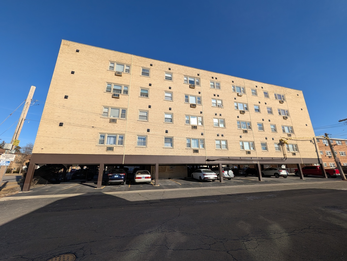 8245 W BELMONT Avenue 4L