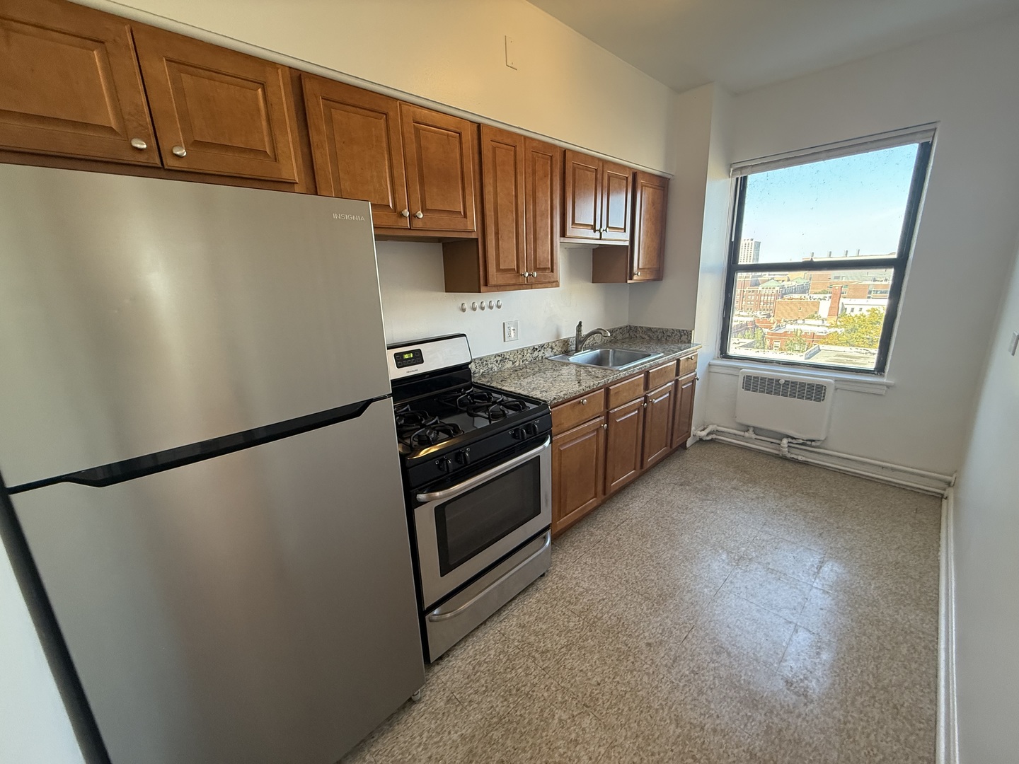 6230 N Kenmore Avenue 1002