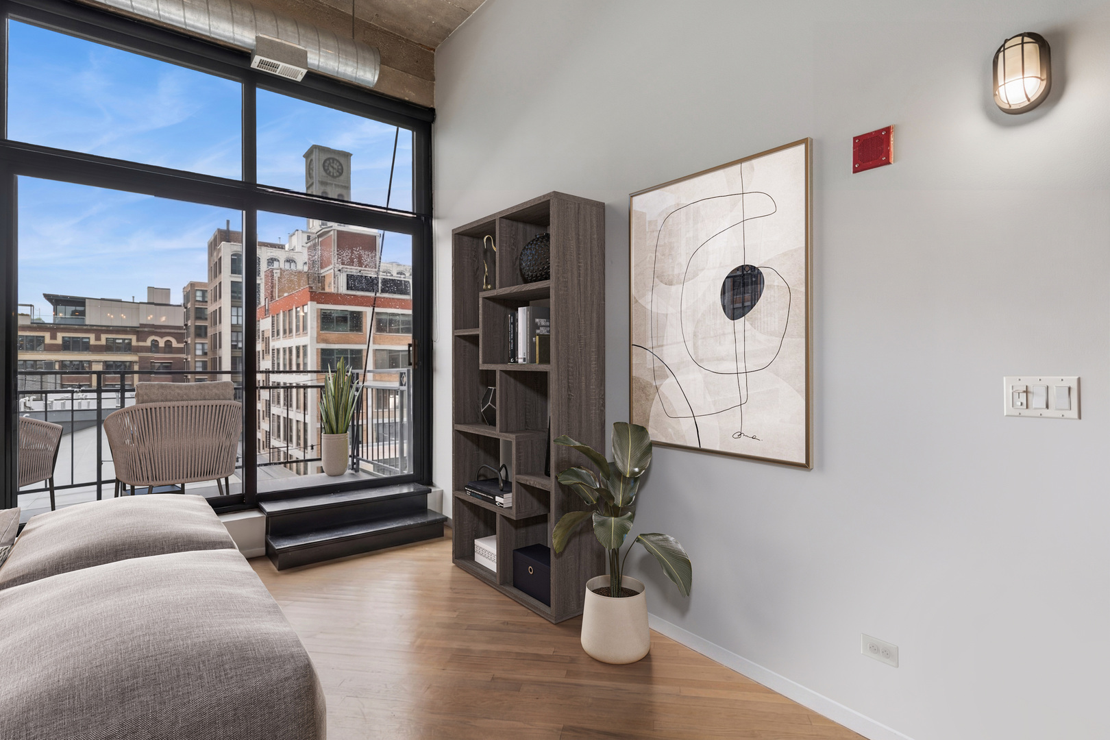 843 W Adams Street 711