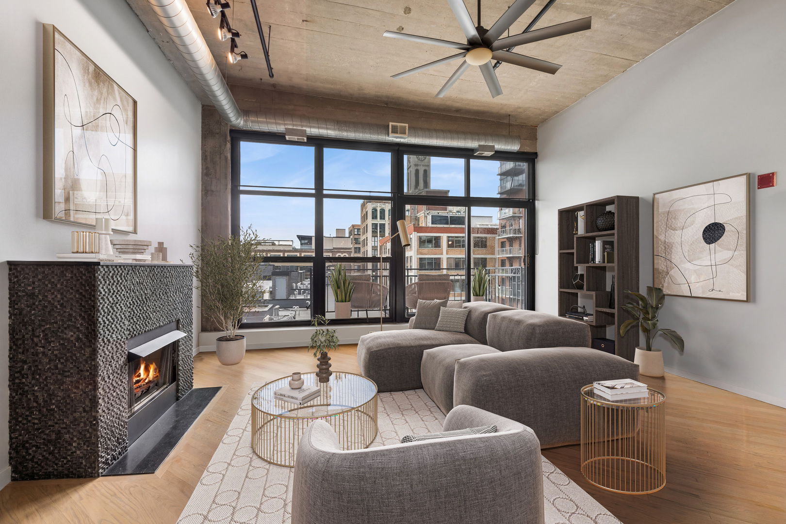 843 W Adams Street 711