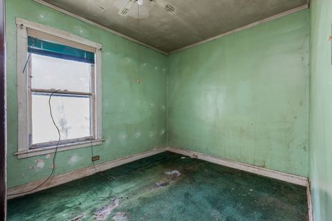 Tiny photo for 7206 S Lafayette Avenue, Chicago, IL 60621 (MLS # 12500474)