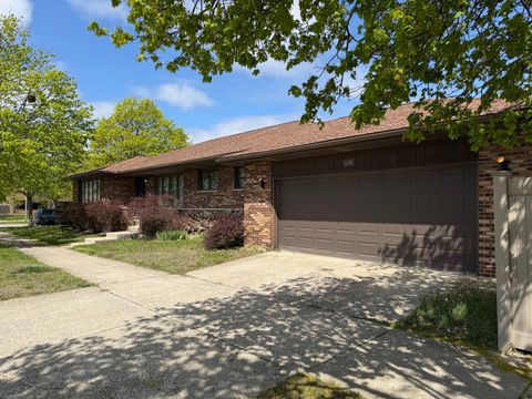 11555 S Avenue L Chicago IL 60617