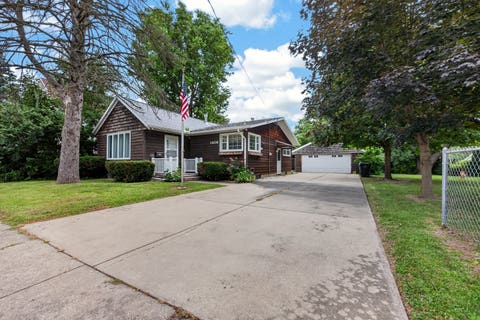 Tiny photo for 1406/1408 S East Street, Bloomington, IL 61701 (MLS # 12712554)