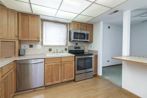 Tiny photo for 468 Valley Drive #100, Naperville, IL 60563 (MLS # 12469584)