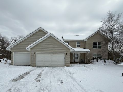 1903 Lands Court Crystal Lake IL 60012