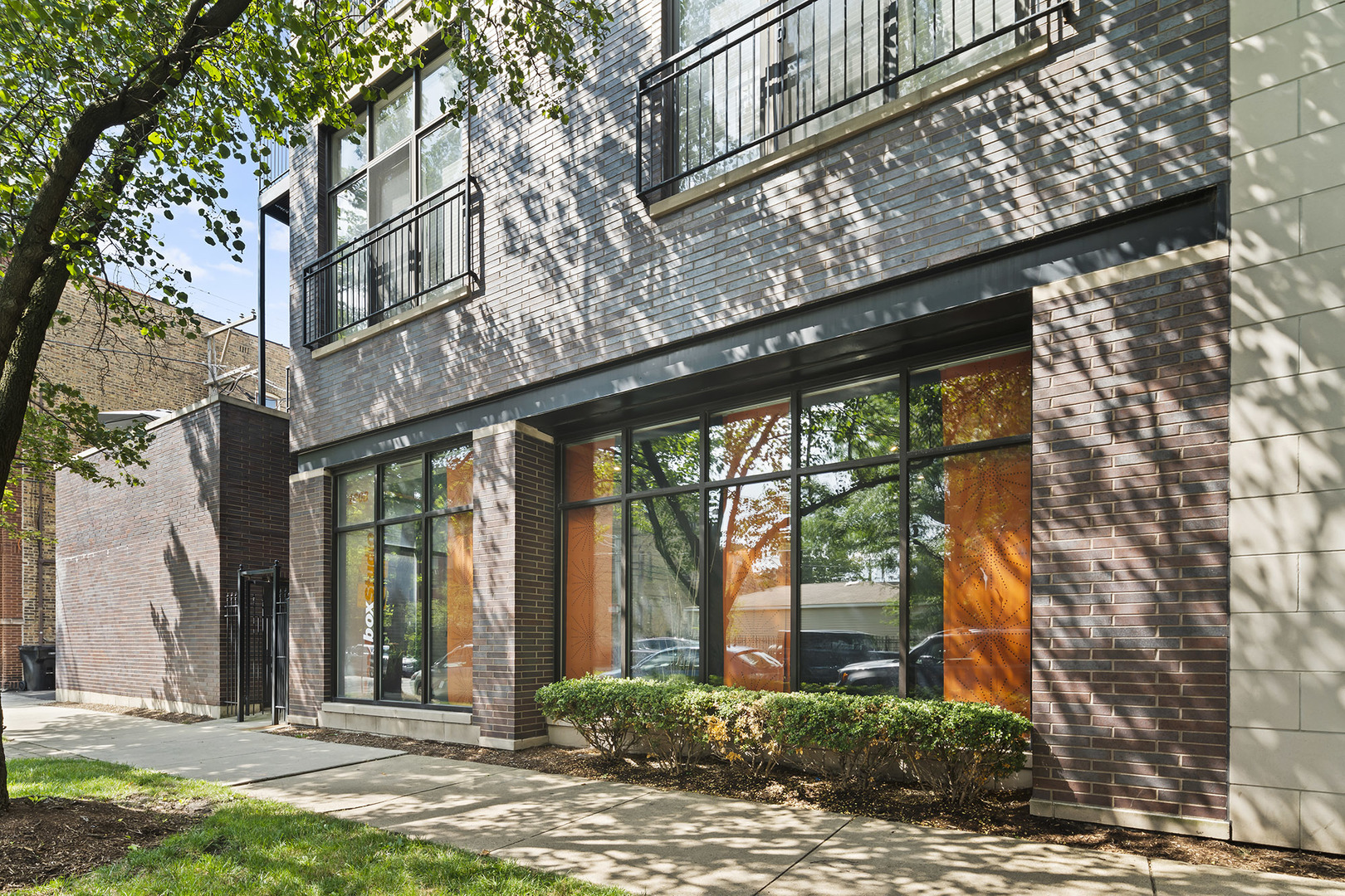 1608 W Cornelia Avenue