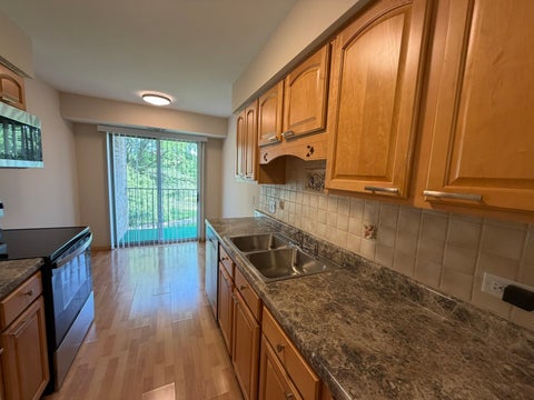 Tiny photo for 1101 S Hunt Club Drive #214, Mount Prospect, IL 60056 (MLS # 12723560)