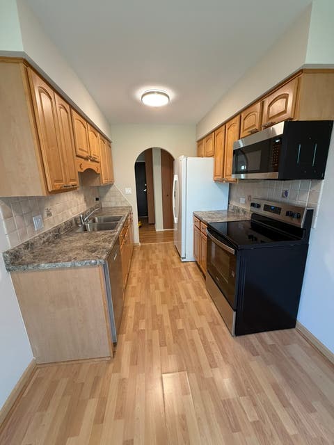Tiny photo for 1101 S Hunt Club Drive #214, Mount Prospect, IL 60056 (MLS # 12723560)