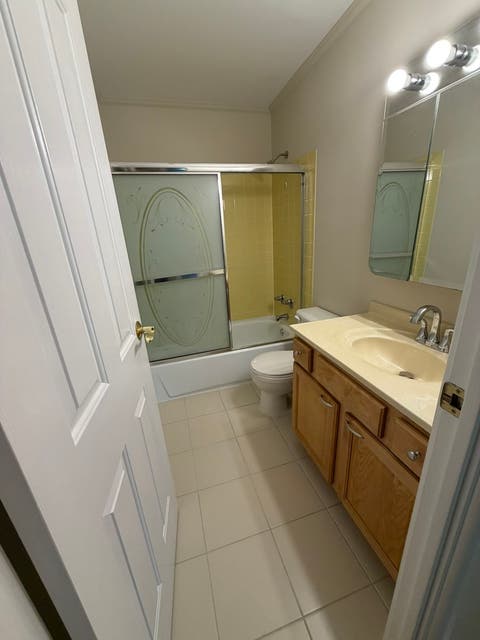 Tiny photo for 1101 S Hunt Club Drive #214, Mount Prospect, IL 60056 (MLS # 12723560)