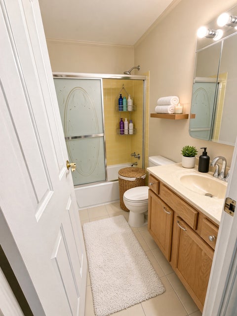 Tiny photo for 1101 S Hunt Club Drive #214, Mount Prospect, IL 60056 (MLS # 12723560)