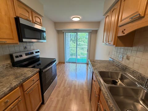 Tiny photo for 1101 S Hunt Club Drive #214, Mount Prospect, IL 60056 (MLS # 12723560)