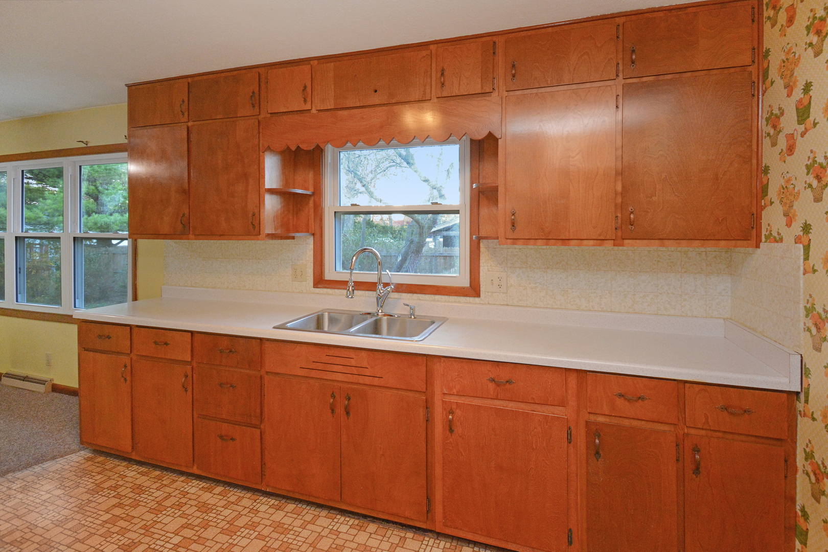 Normal, Illinois 61761, United States, 3 Bedrooms Bedrooms, ,2 BathroomsBathrooms,Residential,Active,242807