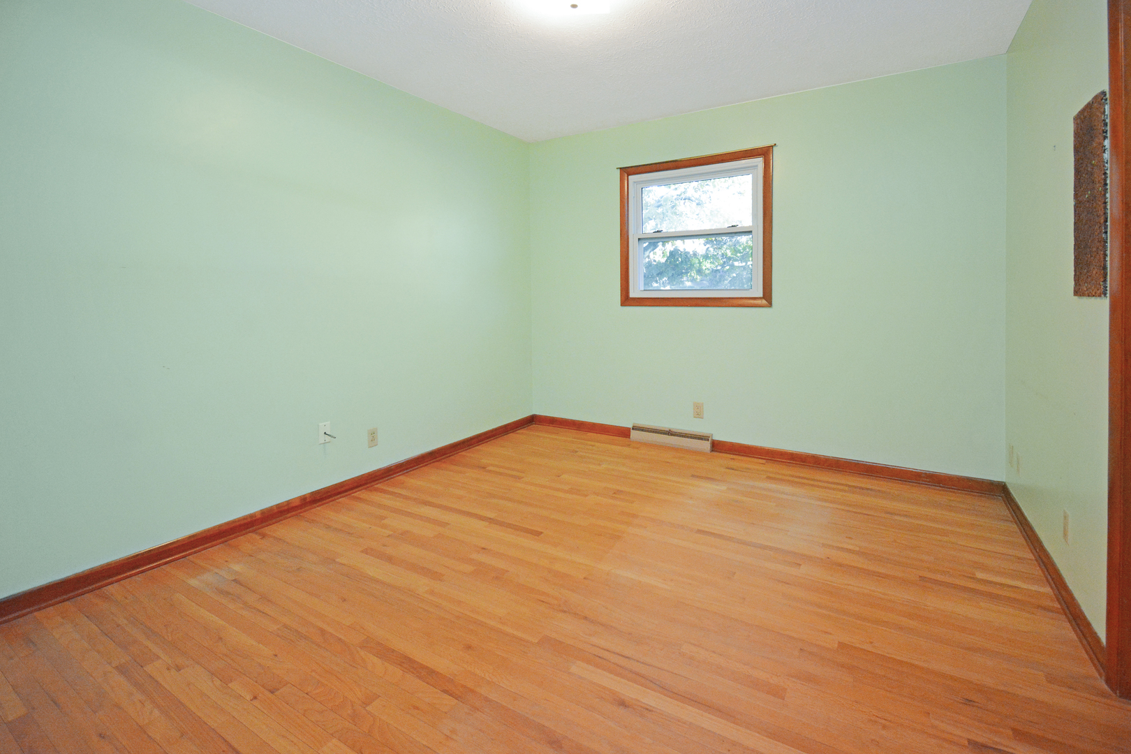 Normal, Illinois 61761, United States, 3 Bedrooms Bedrooms, ,2 BathroomsBathrooms,Residential,Active,242807