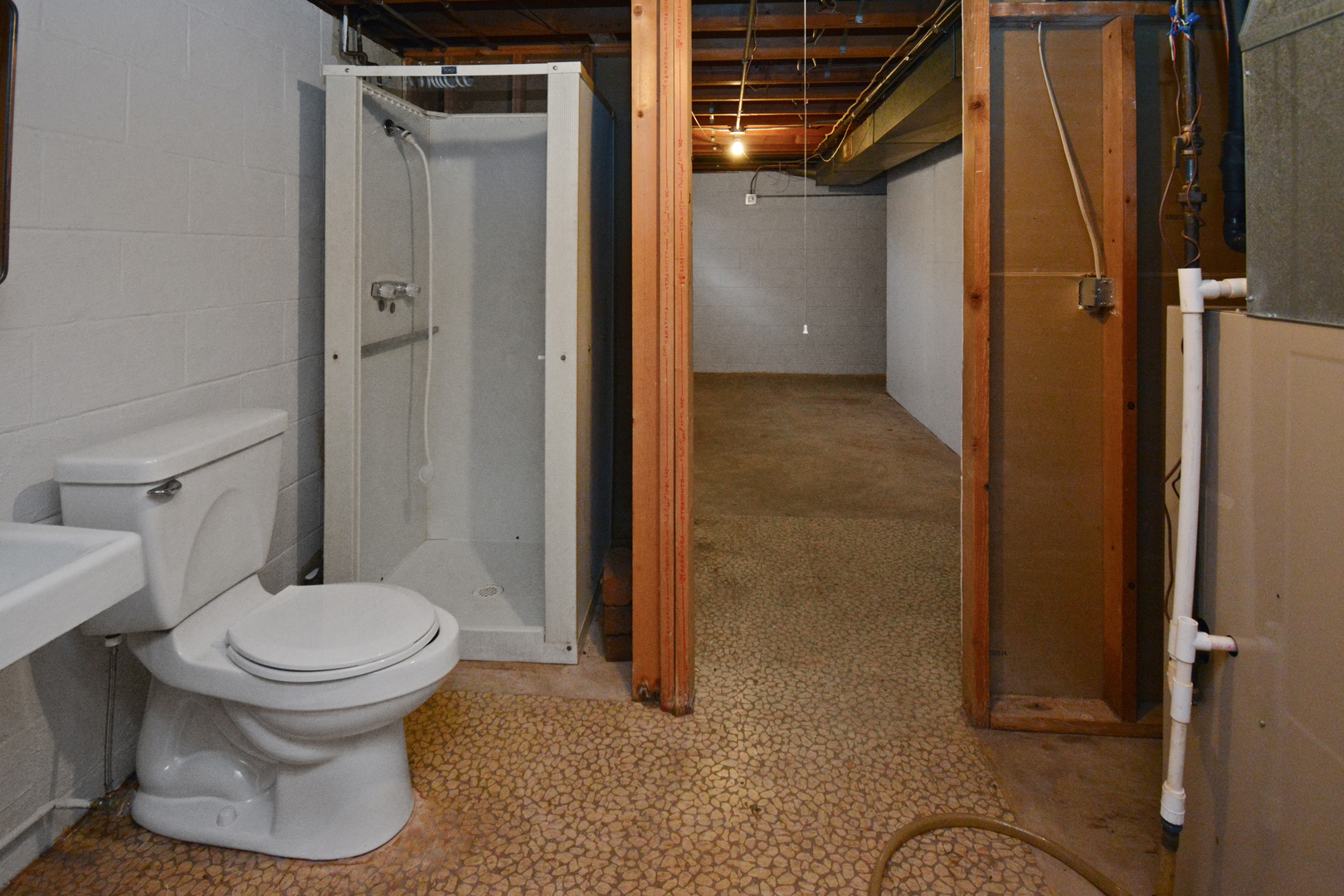 Normal, Illinois 61761, United States, 3 Bedrooms Bedrooms, ,2 BathroomsBathrooms,Residential,Active,242807