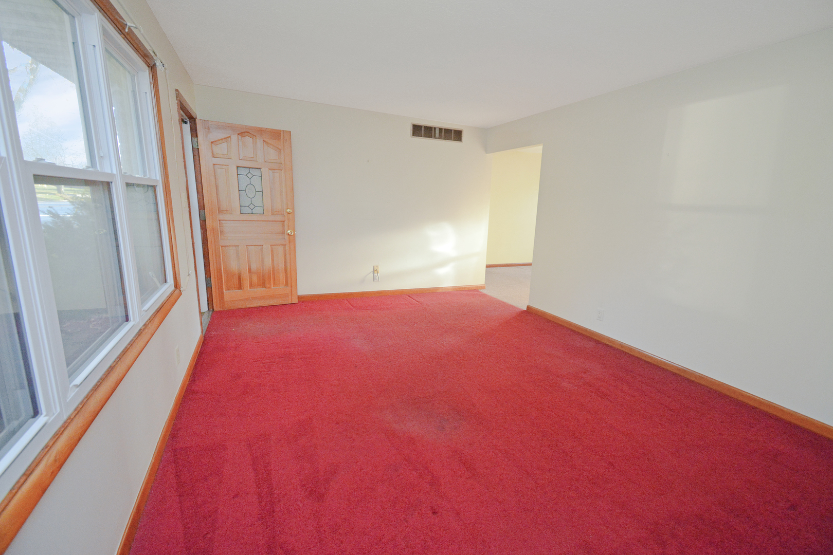 Normal, Illinois 61761, United States, 3 Bedrooms Bedrooms, ,2 BathroomsBathrooms,Residential,Active,242807