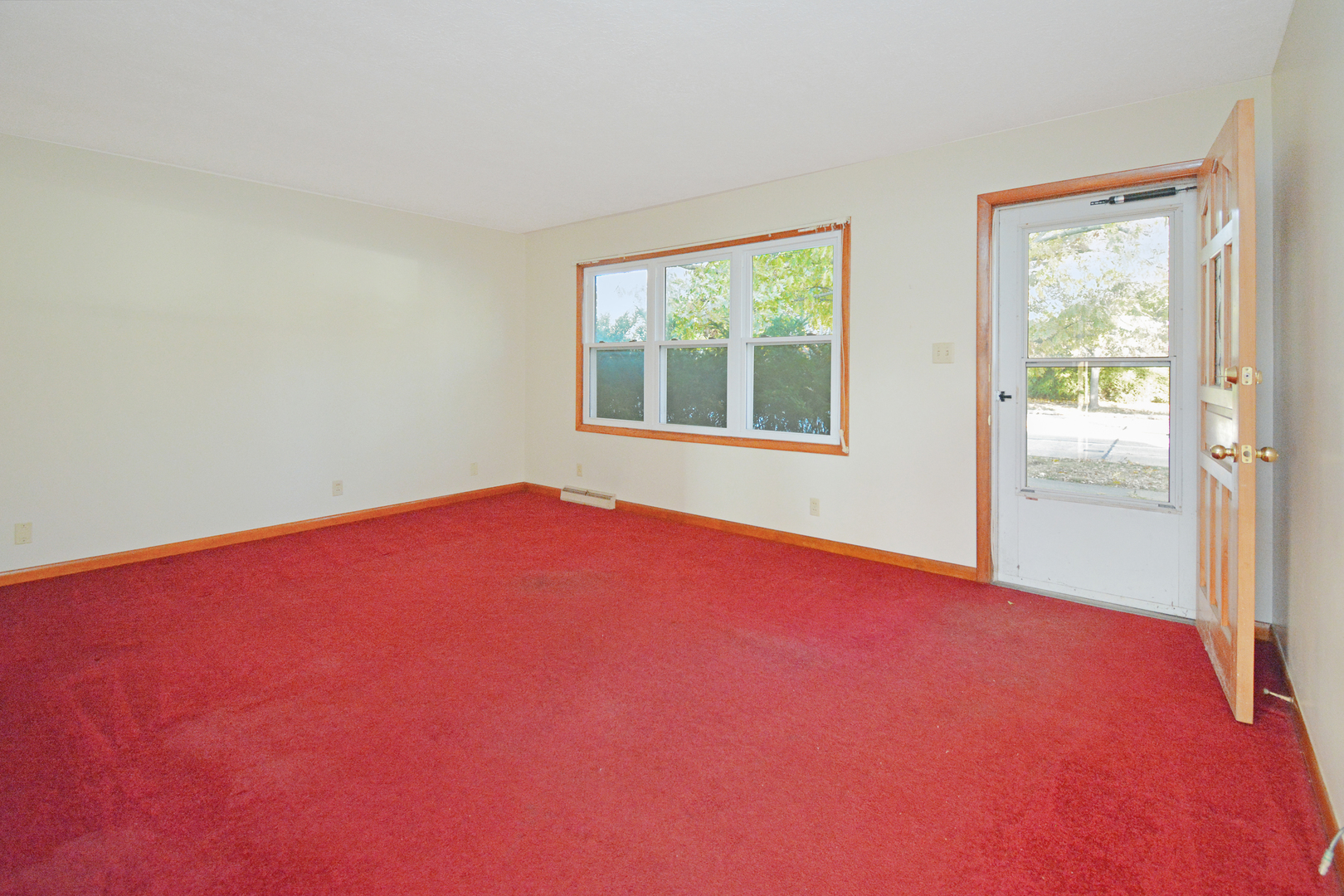 Normal, Illinois 61761, United States, 3 Bedrooms Bedrooms, ,2 BathroomsBathrooms,Residential,Active,242807