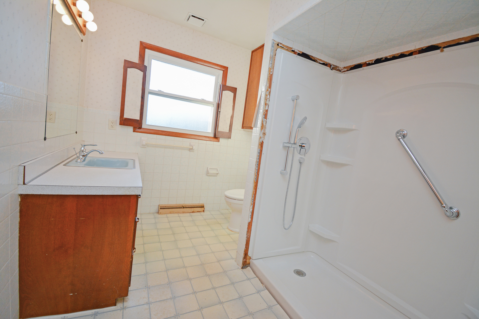 Normal, Illinois 61761, United States, 3 Bedrooms Bedrooms, ,2 BathroomsBathrooms,Residential,Active,242807