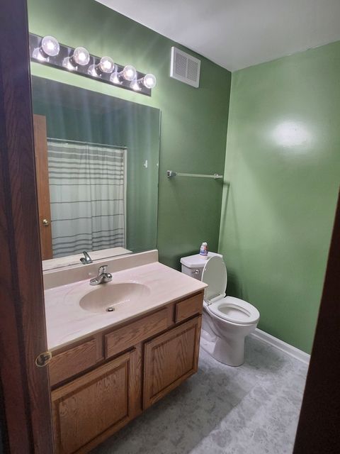 Tiny photo for 316 E Victoria Circle #316, North Aurora, IL 60542 (MLS # 12464976)