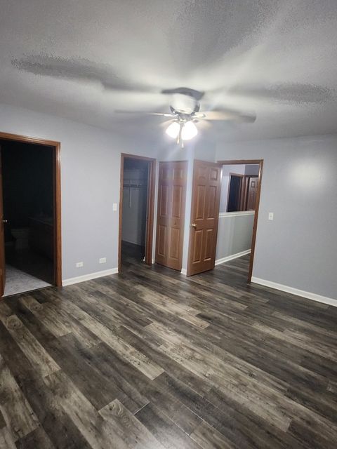 Tiny photo for 316 E Victoria Circle #316, North Aurora, IL 60542 (MLS # 12464976)