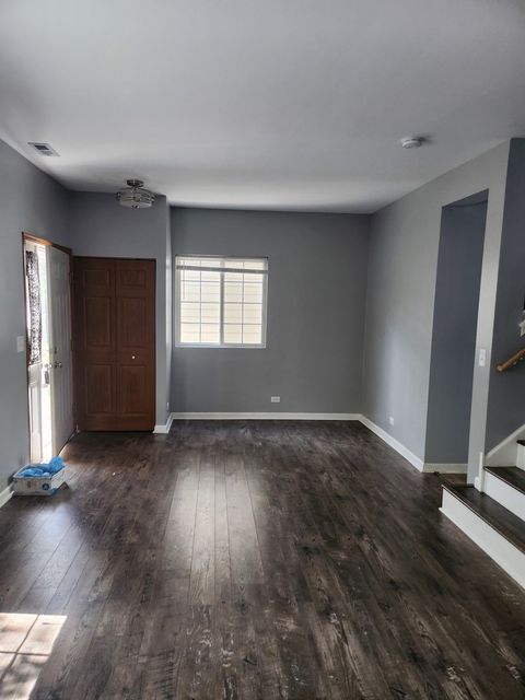 Tiny photo for 316 E Victoria Circle #316, North Aurora, IL 60542 (MLS # 12464976)