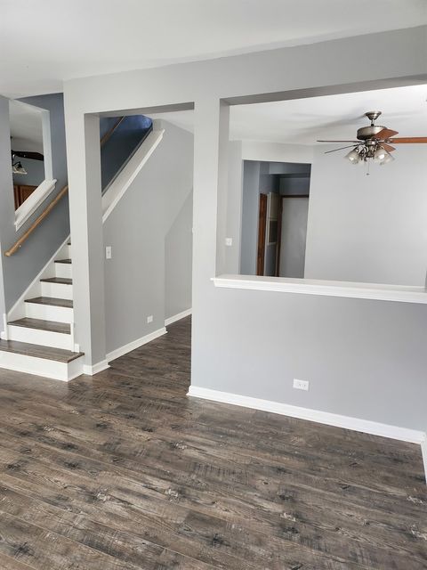 Tiny photo for 316 E Victoria Circle #316, North Aurora, IL 60542 (MLS # 12464976)