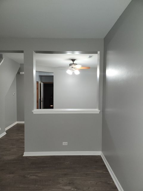 Tiny photo for 316 E Victoria Circle #316, North Aurora, IL 60542 (MLS # 12464976)