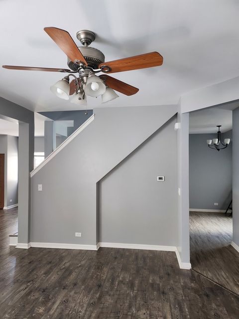 Tiny photo for 316 E Victoria Circle #316, North Aurora, IL 60542 (MLS # 12464976)