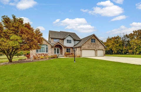 Photo of 16048 S Peppermill Trail, Homer Glen, IL 60491 (MLS # 12672427)