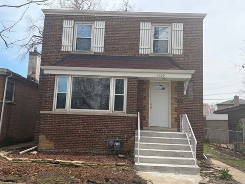 Photo of 14209 S Tracy Avenue, Riverdale, IL 60827 (MLS # 12621458)