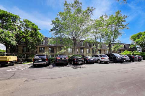 Tiny photo for 1714 Northfield Square Sq #B, Northfield, IL 60093 (MLS # 12679829)