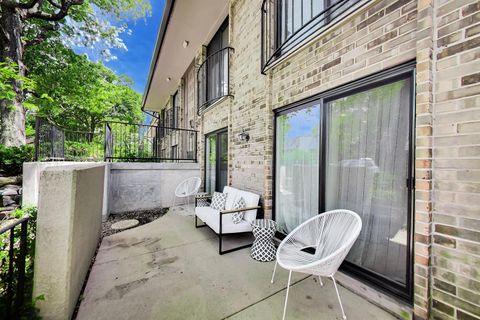 Tiny photo for 1714 Northfield Square Sq #B, Northfield, IL 60093 (MLS # 12679829)