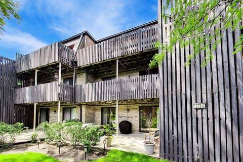 Tiny photo for 1714 Northfield Square Sq #B, Northfield, IL 60093 (MLS # 12679829)