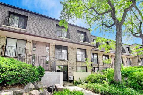 Tiny photo for 1714 Northfield Square Sq #B, Northfield, IL 60093 (MLS # 12679829)