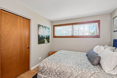 Tiny photo for 107 W Orchard Place, Mount Prospect, IL 60056 (MLS # 12679512)