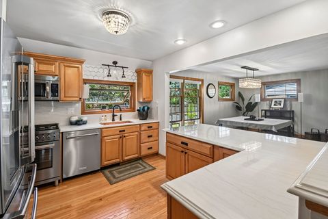 Tiny photo for 107 W Orchard Place, Mount Prospect, IL 60056 (MLS # 12679512)