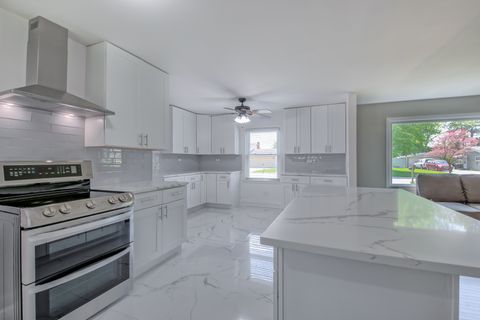 Tiny photo for 547 Reese Avenue, East Dundee, IL 60118 (MLS # 12643426)