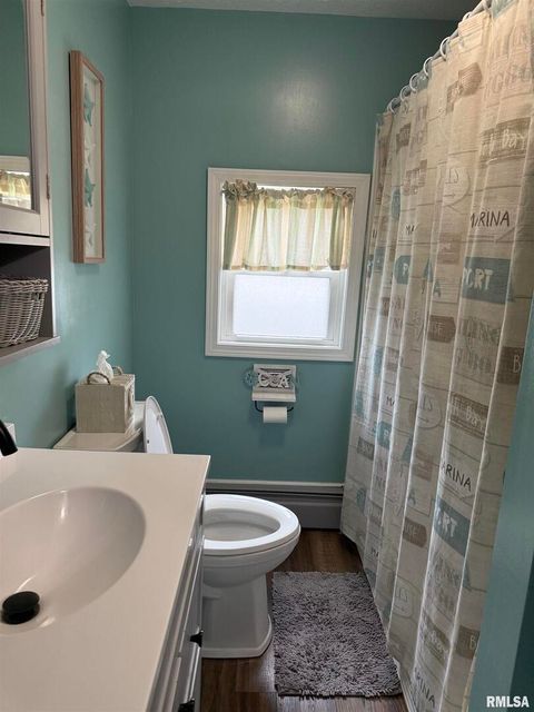 Tiny photo for 601 FRANKLIN Avenue, West Frankfort, IL 62896 (MLS # EB460349)