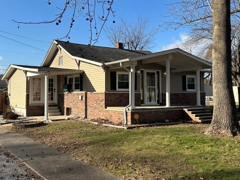 Tiny photo for 601 FRANKLIN Avenue, West Frankfort, IL 62896 (MLS # EB460349)