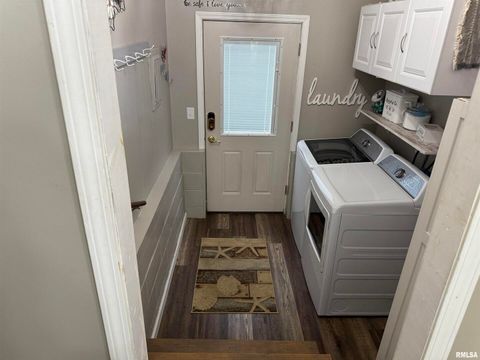 Tiny photo for 601 FRANKLIN Avenue, West Frankfort, IL 62896 (MLS # EB460349)